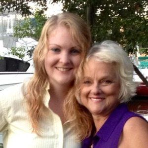 Meet your Posher, Myra